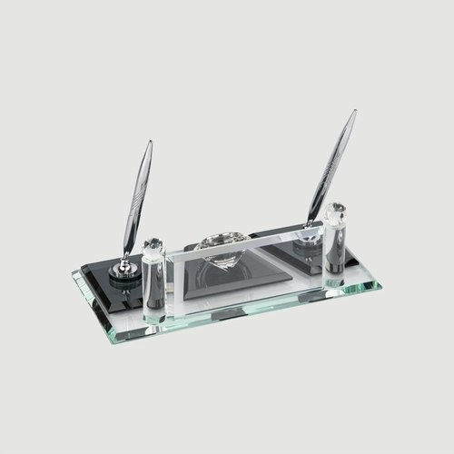 Kristal Cam Masa İsimliği