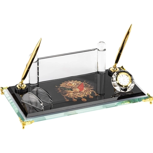 Kristal Masa İsimliği